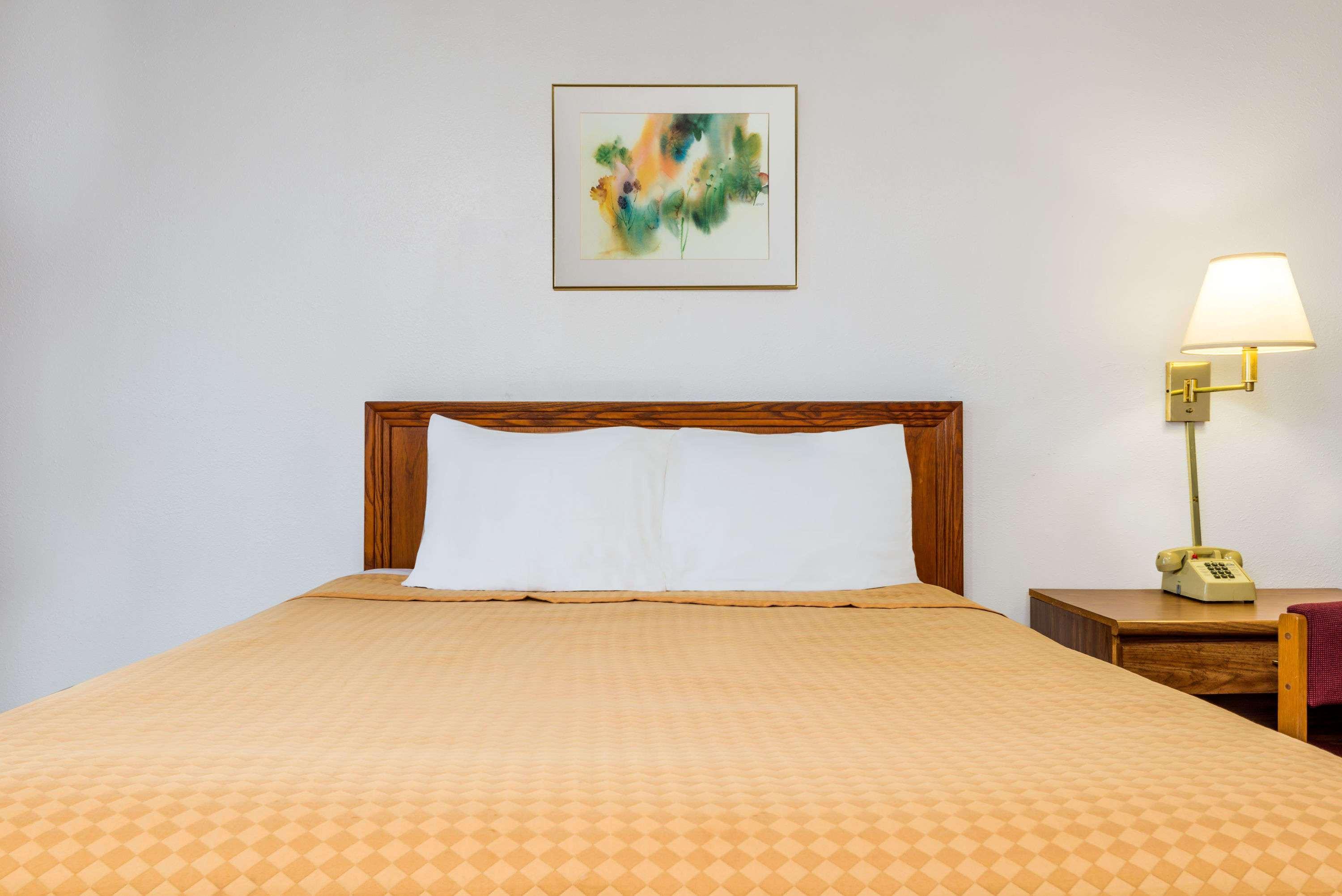 Days Inn By Wyndham Mt. Sterling Маунт Стърлинг Екстериор снимка